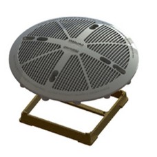 Grade 15x15 com Tampa FSB e base latão para Piscinas de Alvenaria - Sodramar